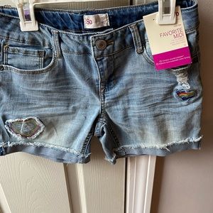 Girls distressed shorts